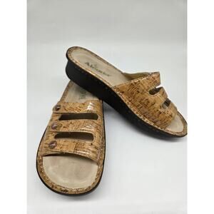 Algeria Fiona F10-418 Cork Pattern 3 Strap Sz 38 7.5 Slide Sandals